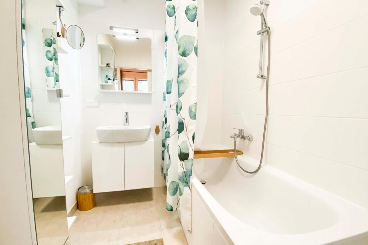 Green & Cozy Apartment - 15 Min To City Center Wien Eksteriør bilde